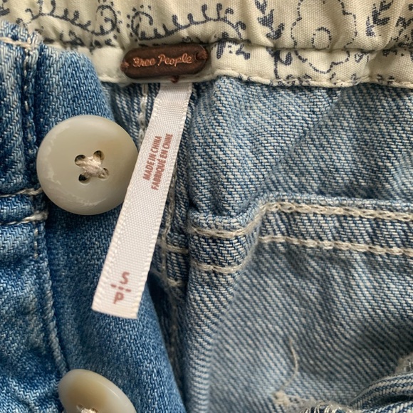 Free People Distressed Baggy Jean Sz Small - Picture 5 of 5